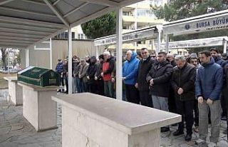 Yazar Ahmet Turan Alkan Bursa’da toprağa verildi