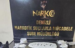 Yedek lastiğin içerisinden 4 kilo zehir çıktı