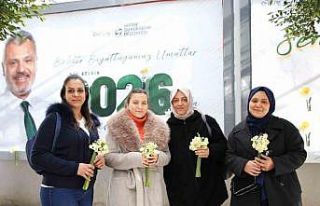 Yeni yılın ilk hediyesi vatandaşlara billboardlar...