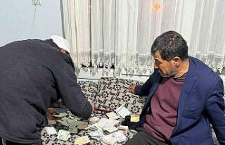 Yol kenarında başlayan hüzün, insanlıkla mutluluğa...