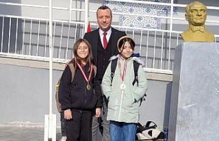 Zafer İlkokulu il düzeyindeki başarılarıyla Altıntaş’ın...