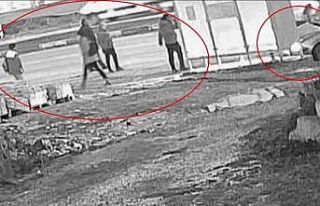 Zincirleme kazada durağa dalan otomobilden kaçarak...