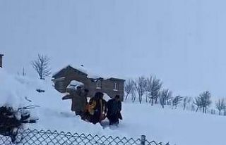 Zorlu kış şartlarında hasta kurtarma operasyonu