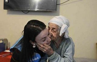 101 yaşındaki hastaya evde özel bakım