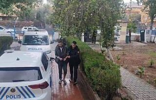 Adana’da biri cinayetten aranan 2 firari hükümlü...