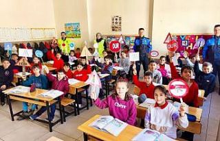 Adıyaman’da polisi miniklere trafik eğitimi verdi