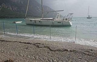 Akbük’te şiddetli fırtına ve sağanak hayatı...