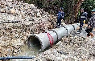 Alanya’da tıkanan menfezler Büyükşehir ekiplerince...