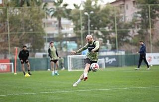Alanyaspor, Beşiktaş maçı hazırlıklarına başladı