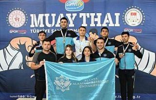 ALKÜ, Muay Thai şampiyonasından 5 madalya ile döndü