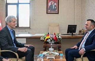 Almanya Federal Cumhuriyeti Büyükelçiliği elçisi...