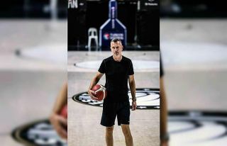 Alperen Şengün’ün antrenörü Sijan, İzmir’de...