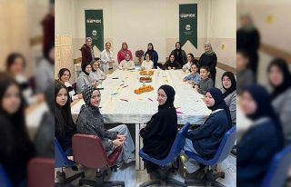 Anne ve çocuklar birlikte üretti