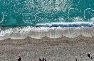 Antalya’da bir gün arayla iki mevsim: Dün sağanak...