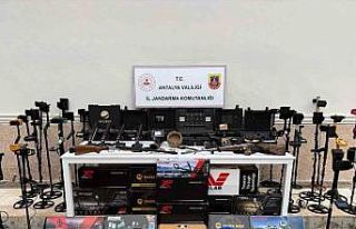 Antalya’da tarihi eser operasyonu: Milyonluk çok...