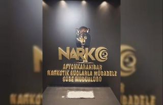 Araçta zulalanmış uyuşturucuya 2 tutuklama