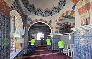 Ardahan’da Ramazan öncesi camilerde temizlik