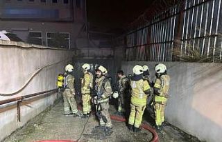 Avcılar’da tekstil atölyesine ait depo alevlere...