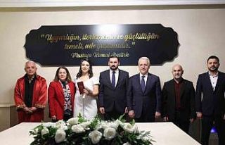 Aybay ve Yıldırım ailelerinin mutlu günü