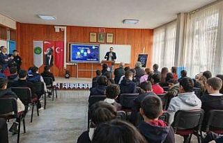 Bafra’da ortaokul öğrencilerine "dijital...