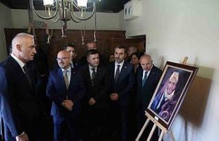 Bakan Ersoy, "Kralların Ressamı" Rahmi...