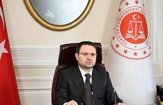 Bakan Gürlek: "Ticari davaların en kısa sürede...