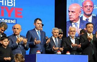 Bakan Kurum’dan CHP Genel Başkanı Özel’e tepki:...