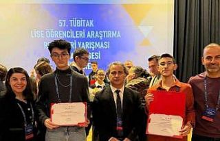 Balıkesirli öğrenciler Bursa’dan iki ödülle...