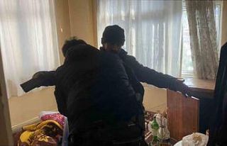 Balkondan tırmanıp girdiği evde 2 gün yaşadı