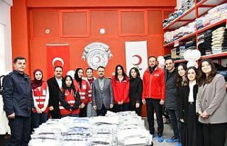 Başiskele’de dayanışma mağazası hizmete açıldı