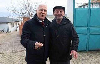 Başkan Bozbey’den Yaren Leylek ve Adem Amca’ya...