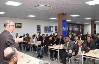 Başkan Yapar, mahalle muhtarlarıyla iftar programında...