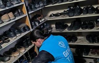 Bayburt’ta çocuklara teravih sürprizi: Ayakkabılarda...