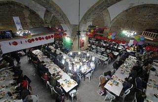 Bayburt’ta geleneksel iftar sofrası tarihi Taşhan’da...