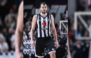 Beşiktaş’ta Ante Zizic hırsıyla panyayı kırdı,...