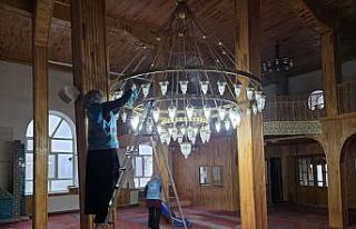 Beyşehir’de camiler Ramazan’a hazır