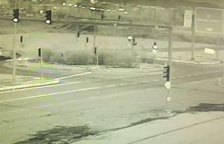 Bingöl’de taklalar atan aracın ters döndüğü...