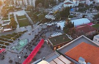 Bolu Belediyesi iftar çadırına yoğun ilgi