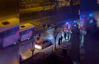 Bolu’da kontrolden çıkan halk otobüsü refüje...