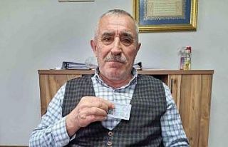 Bu muhtara herkes ‘abi’ demek zorunda kalıyor