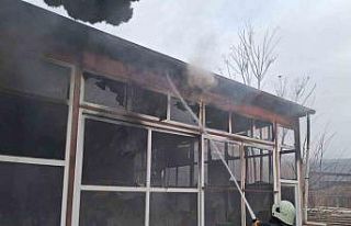 Burdur’da mobilya imalathanesinde yangın