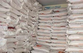 Burhaniye de Yağmurlar yağdı gübre satışları...