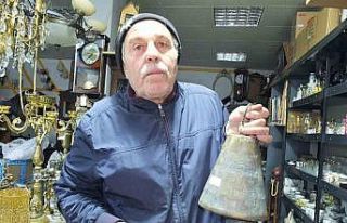 Burhaniye’de 209 yıllık deve çanı görücüye...