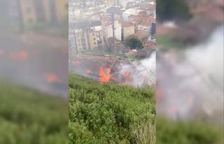 Bursa’da alev alev yanan ev kullanılmaz hale geldi