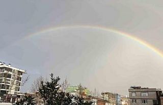 Bursa’da gökkuşağı hayran bıraktı