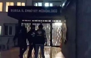 Bursa’da kuyumcuya silahlı yağma girişiminin...