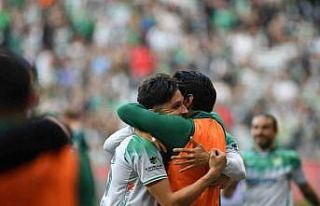 Bursaspor sahasında Kırklarelispor’u farklı geçti