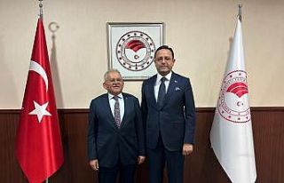 Büyükkılıç’tan ’yatırım ve proje’ odaklı...