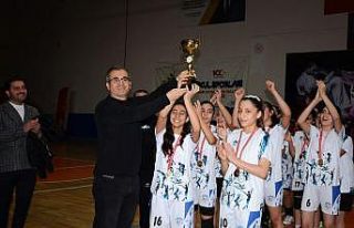 Büyükşehir Spor A.Ş. Kız Hentbol Takımı, Kayseri...