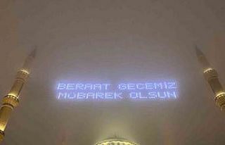 Çamlıca Camii’nde Berat Kandili dualarla idrak...